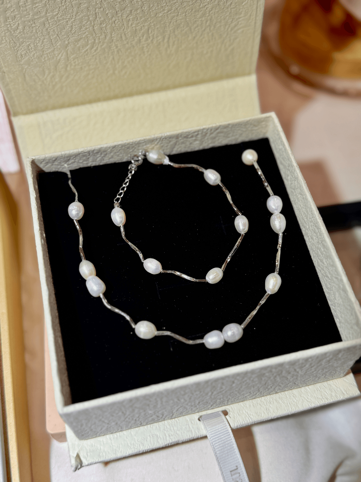 S-Curve Freshwater Pearl Duo Gift Set — 2