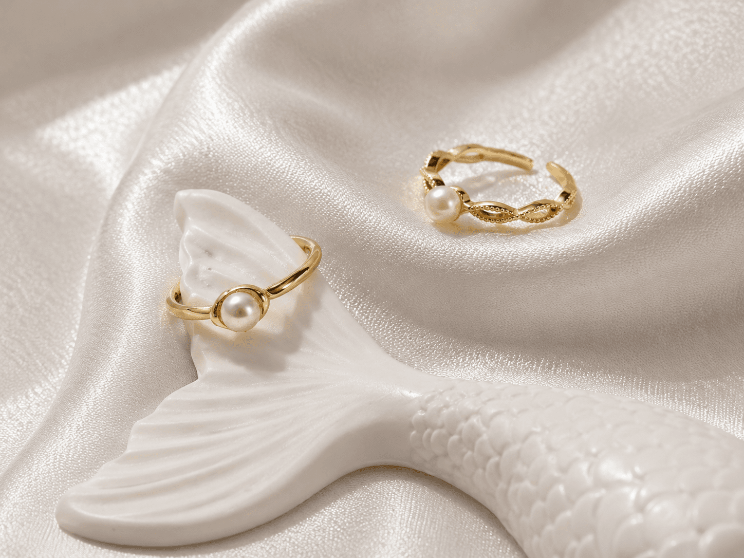Bangle Pearl bracelet with a Matching Ring in Gold — 3