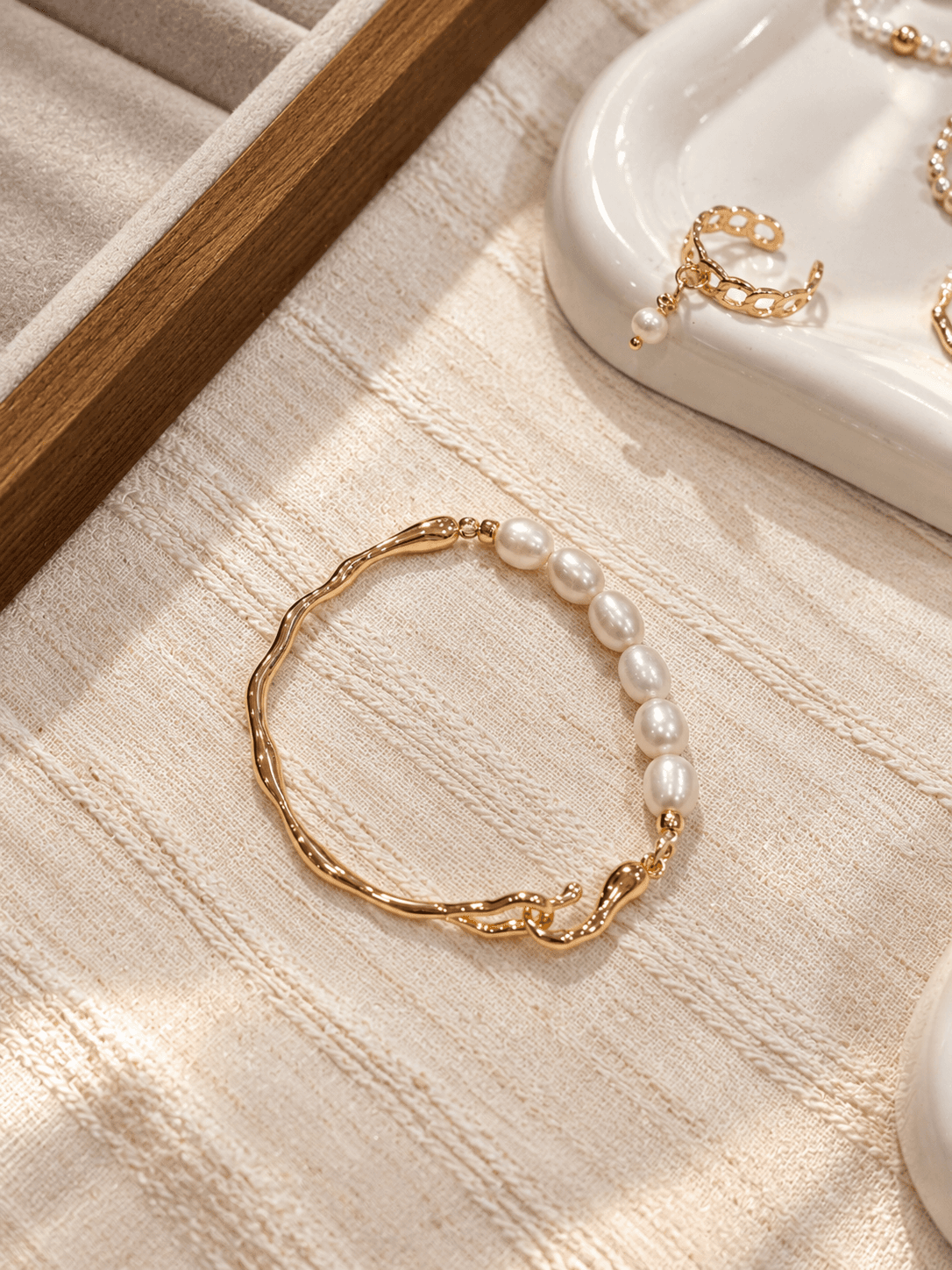 (Petite Version) Bangle Pearl Bracelet with a Matching Ring in Gold